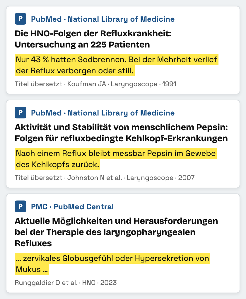 Drei Studien-Kärtchen untereinander, jedes mit Quelle, Titel und einem gelb markierten Satz